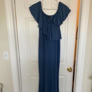 Blue maternity shoot/ formal gown